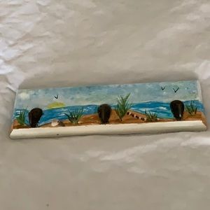 COAT OR KEY RACK W/ HAND PAINTED BEACH SCENE